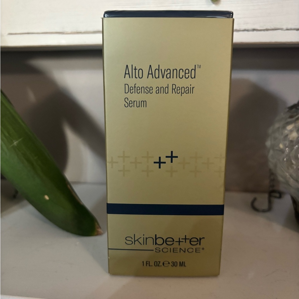 Skinbetter Alto Advanced Defense and Repair Serum